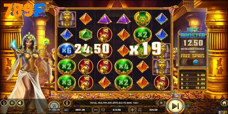 Phoenis's Legend – Hành trình trinh phục phượng hoàng lửa 2 Màn hình game Cleopatra được phủ bằng sắc vàng của sa mạc
